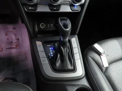 Hyundai Avante 2019, 98394 км, за 10600000 KRW - фото 13