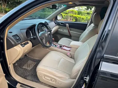 Toyota Highlander 2009, 190000 км, за 23800 CNY