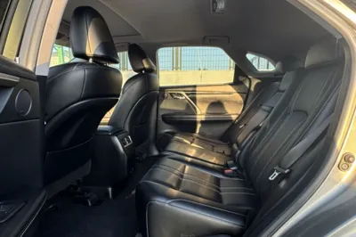 Lexus RX 2020, 160000 км, за 194299.56 CNY