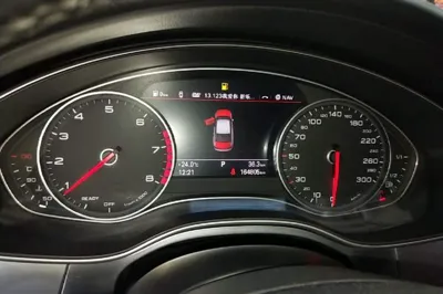 Audi A6L 2018, 164800 км, за 129895.6 CNY - фото 14