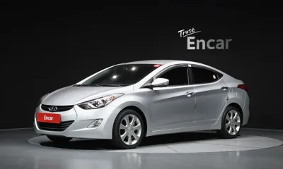 Hyundai Avante · 2012 год