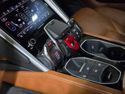 Lamborghini Urus 2019, 58270 км, за 210000000 KRW - фото 9