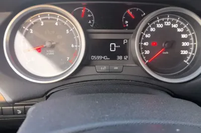 Peugeot 408 2016, 59900 км, за 29331.37 CNY - фото 13