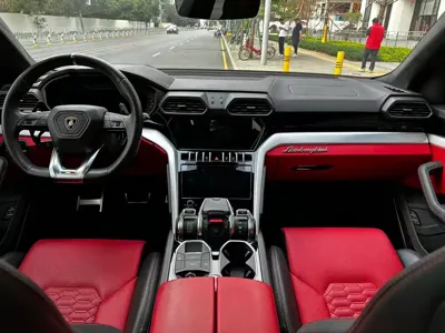 Lamborghini Urus 2021, 50000 км, за 1880000 CNY - фото 5