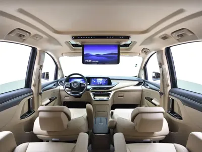 Buick GL8 Hybrid 2025, 9900 км, за 241900 CNY - фото 13