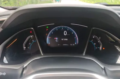 Honda Civic 2016, 88800 км, за 65458.48 CNY - фото 14
