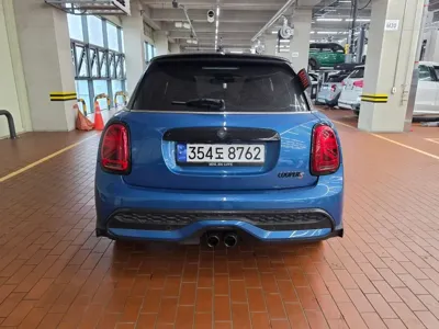 MINI Cooper 2024, 7301 км, за 30000000 KRW - фото 4