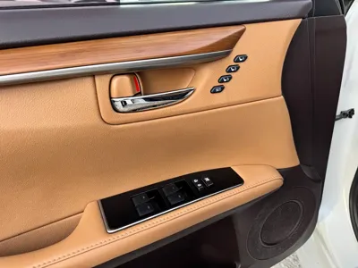 Lexus ES 2016, 90000 км, за 149800 CNY - фото 7