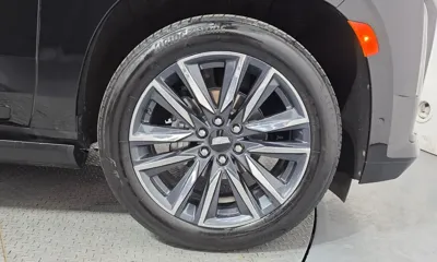 Cadillac Escalade 2023, 49109 км, за 100000000 KRW - фото 21