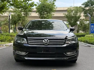Volkswagen Passat 2013, 148000 км, за 18800 CNY