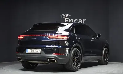 Porsche Cayenne 2022, 99467 км, за 68800000 KRW - фото 2