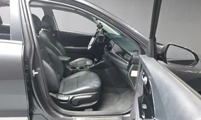 Kia Niro 2020, 71782 км, за 19900000 KRW - фото 11