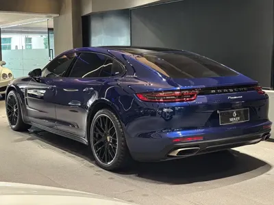 Porsche Panamera 2020, 68000 км, за 548000 CNY