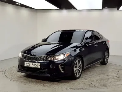 Kia K5 · 2016 год