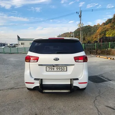 Kia Canival 2017, 245165 км, за 9900000 KRW