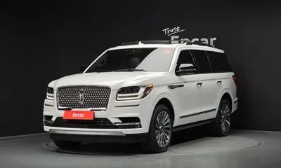 Lincoln Navigator · 2021 год