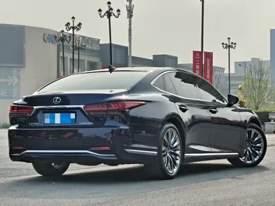 Lexus LS 2021, 97000 км, за 396000 CNY - фото 13