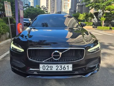 Volvo S90 · 2017 год