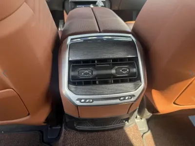 BMW 7-Series 2024, 71321 км, за 98500000 KRW - фото 9