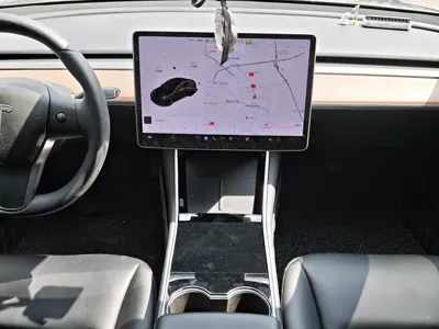 Tesla Model 3 2020, 58000 км, за 106000 CNY - фото 10