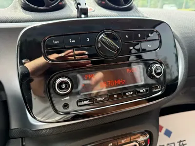 Smart Smart Fortwo 2019, 63000 км, за 66600 CNY - фото 13