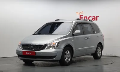Kia Canival · 2008 год