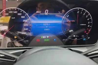 Mercedes-Benz C-Class New Energy 2024, 35700 км, за 209493.02 CNY - фото 14