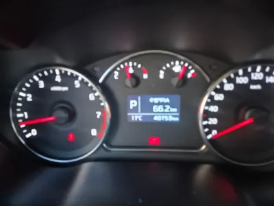 Kia Carens 2015, 40700 км, за 9900000 KRW - фото 12