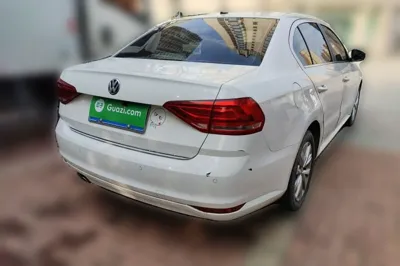 Volkswagen Lavida 2017, 124100 км, за 33462.45 CNY - фото 6