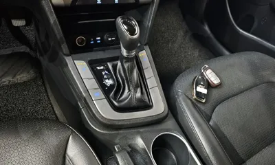 Hyundai Avante 2017, 122292 км, за 7400000 KRW - фото 9
