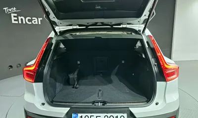 Volvo XC40 2025, 6832 км, за 43300000 KRW - фото 32