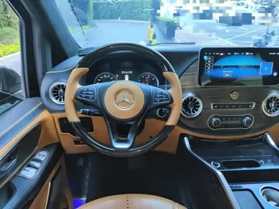 Mercedes-Benz Vito 2022, 54600 км, за 195700 CNY