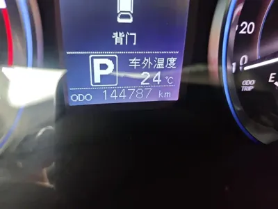 Toyota Highlander 2017, 144800 км, за 72400 CNY - фото 8