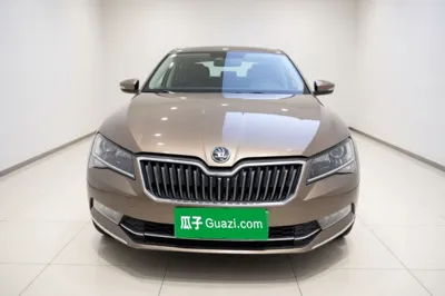 Skoda Superb 2016, 183800 км, за 42840.8 CNY - фото 2