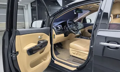 Kia Canival 2016, 131824 км, за 9600000 KRW - фото 10