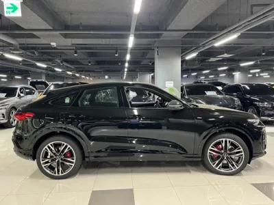 Audi Q5 2025, 15 км, за 87000000 KRW