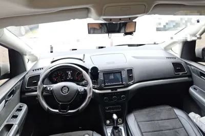 Volkswagen Sharan 2018, 74700 км, за 110881.71 CNY - фото 18