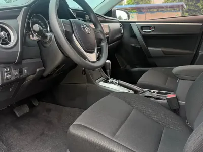 Toyota Corolla 2019, 64000 км, за 41800 CNY - фото 10
