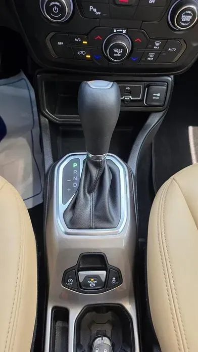 Jeep Renegade 2022, 17078 км, за 23500000 KRW - фото 9
