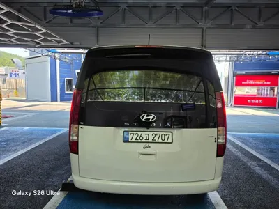 Hyundai Staria 2025, 9960 км, за 37000000 KRW