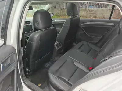 Volkswagen Golf 2016, 82000 км, за 40800 CNY - фото 8