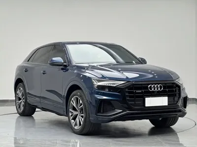 Audi Q8 2022, 70000 км, за 355000 CNY