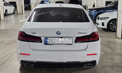 BMW 5-Series 2023, 58567 км, за 42000000 KRW