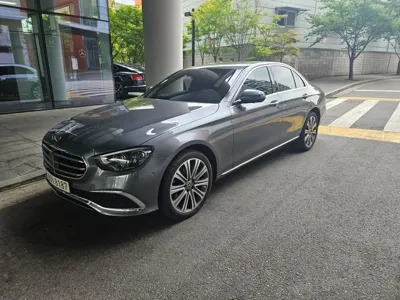 Mercedes-Benz E-Class 2023, 14131 км, за 49000000 KRW
