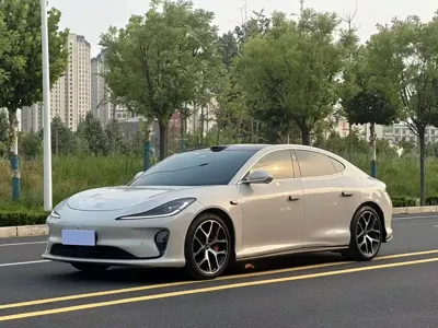 IM IM L6 · 2025 год