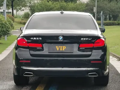 BMW 5 Series 2022, 81000 км, за 209800 CNY