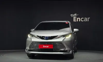 Toyota Sienna 2023, 68149 км, за 46200000 KRW - фото 3