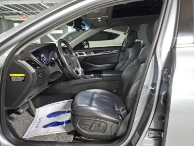 Hyundai Genesis 2015, 117840 км, за 9000000 KRW - фото 5