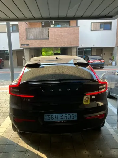 Volvo C40 · 2024 год