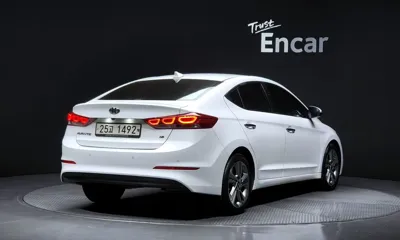 Hyundai Avante 2018, 56374 км, за 11990000 KRW